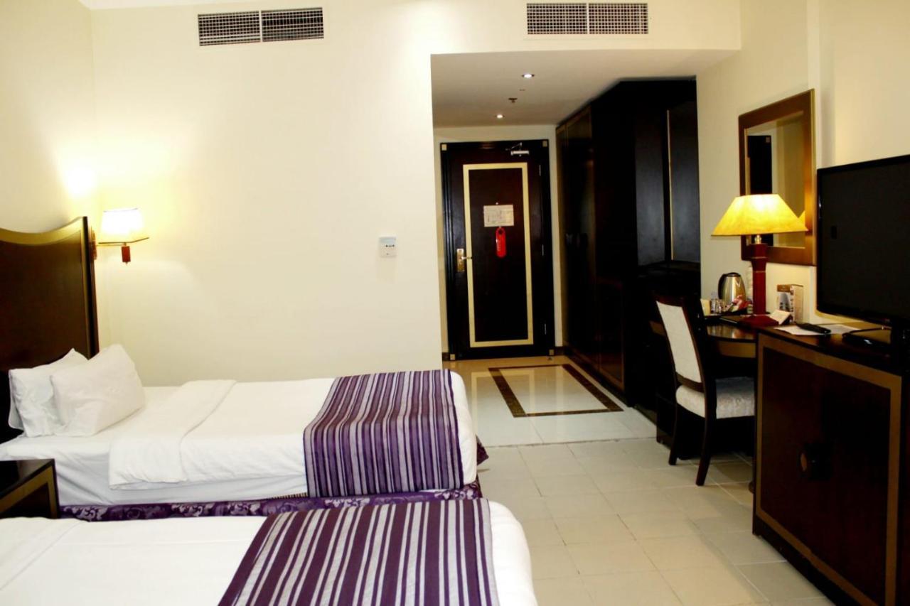 Tourist Hotel Doha Extérieur photo