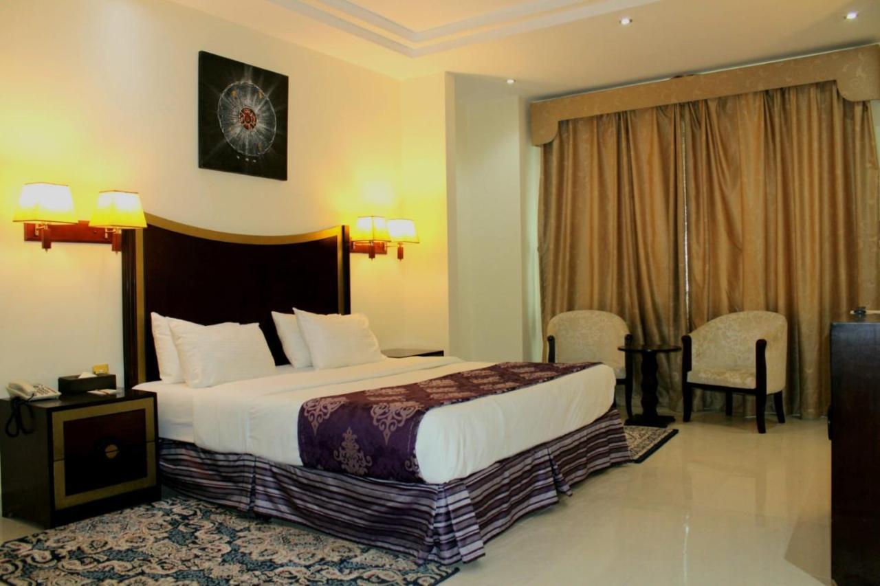 Tourist Hotel Doha Extérieur photo