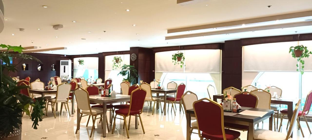 Tourist Hotel Doha Extérieur photo