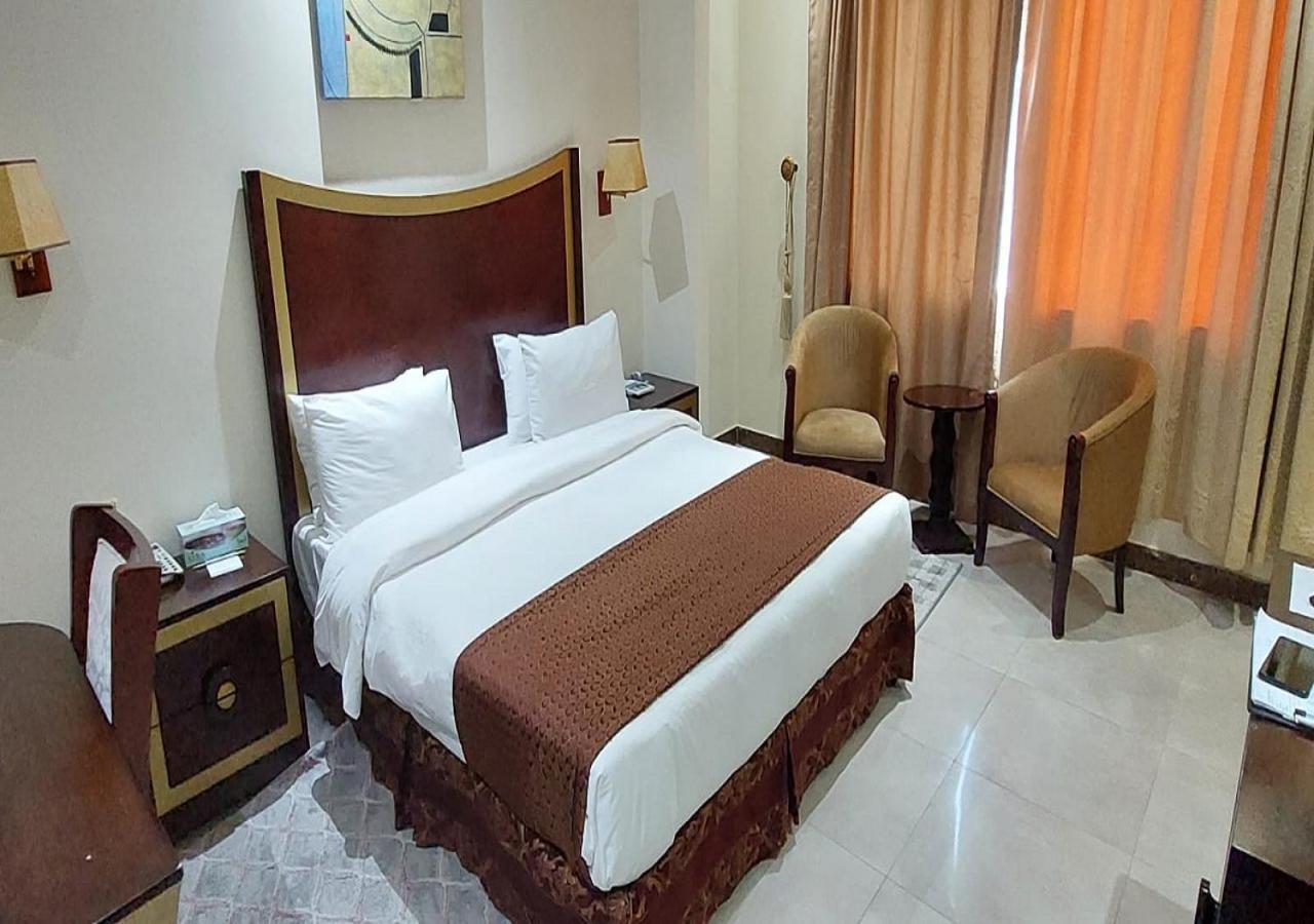 Tourist Hotel Doha Extérieur photo