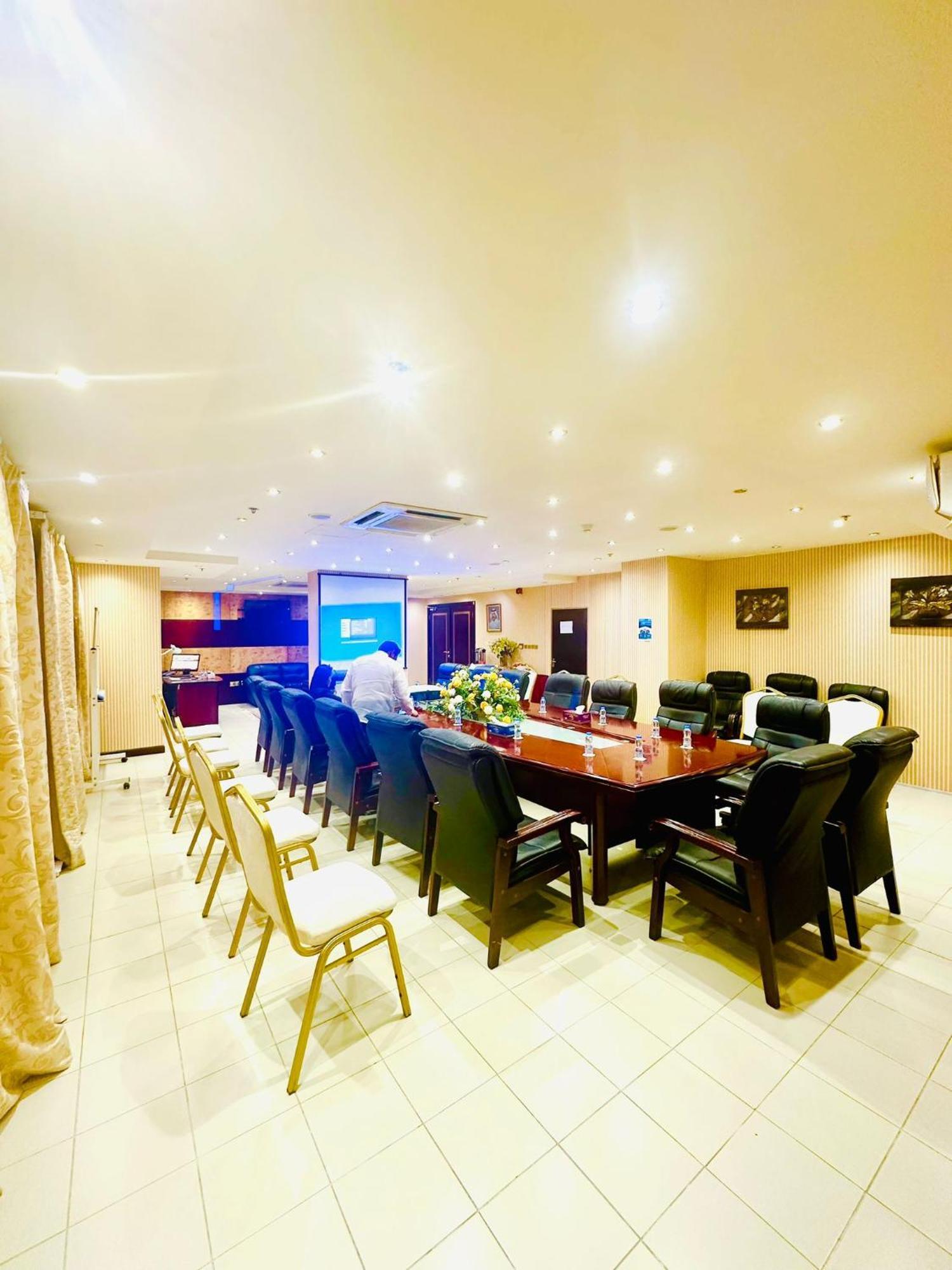Tourist Hotel Doha Extérieur photo