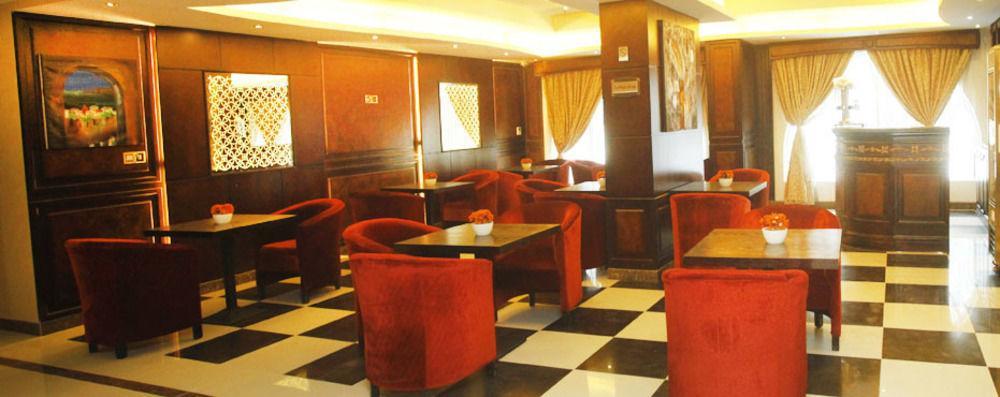Tourist Hotel Doha Extérieur photo